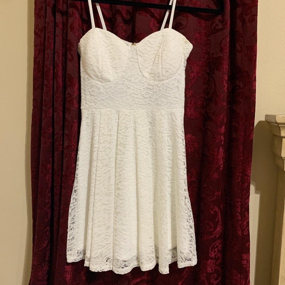 Cute white lace dress🤍🤍